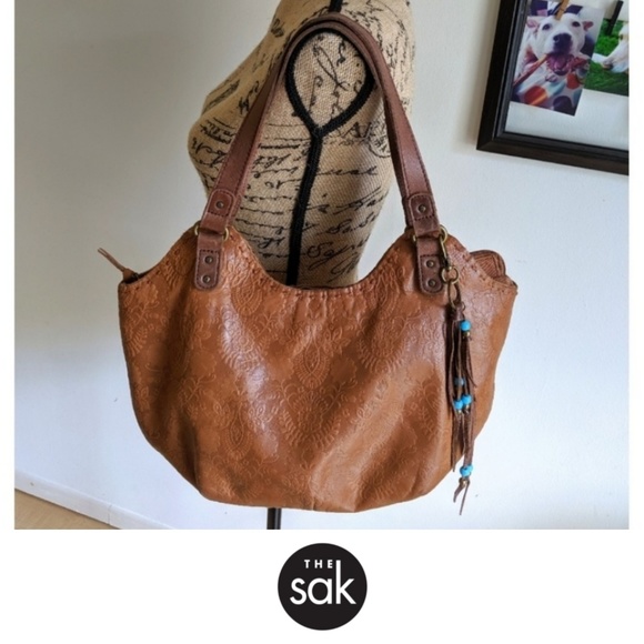 Discontinued sak purses Clearance